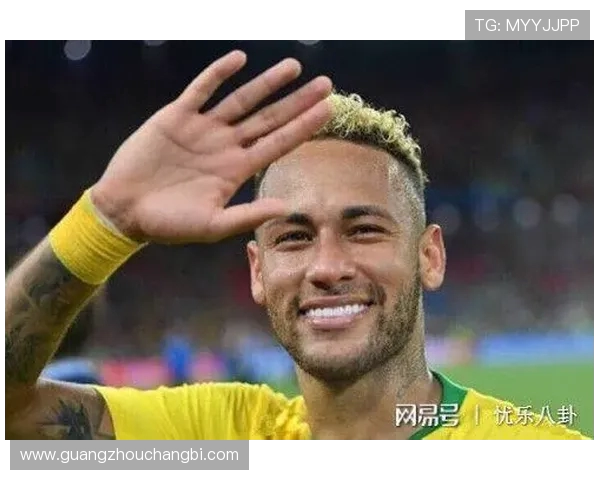 内马尔的足球传奇之路：从巴西小子到全球偶像的蜕变与挑战