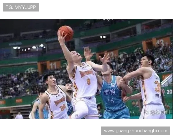 江苏与山东篮球赛激战正酣谁将赢得这场精彩对决的胜利