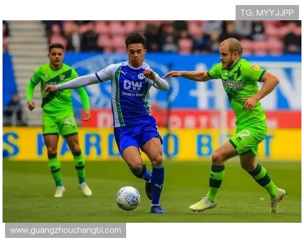 罗德里在球场上的崛起与影响力分析：从青训到顶级中场的蜕变之路