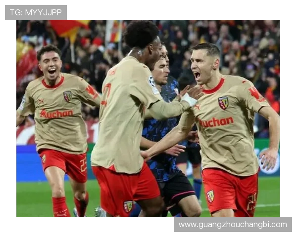 赛维利亚与切尔西激战欧冠小组赛争夺晋级名额的关键对决