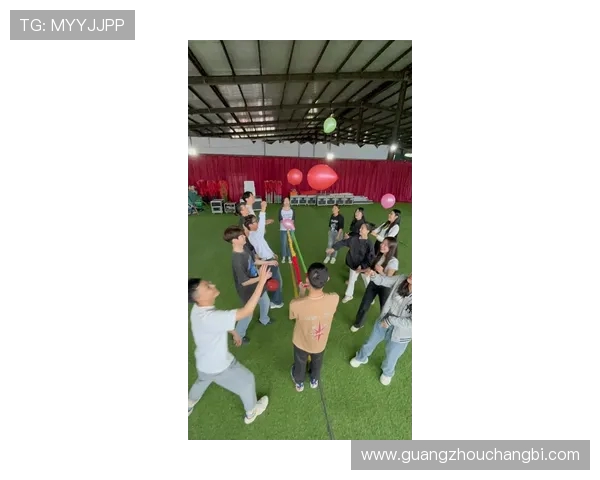 广州飞盘队团队协作引发热议球员间默契与争议的碰撞