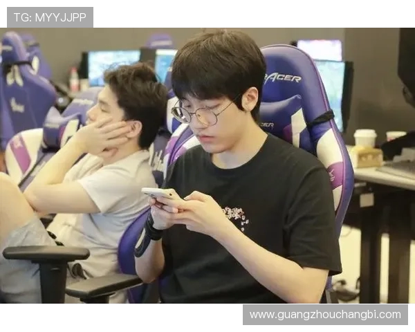 LNG战队以59分稳居精英赛积分榜首位争夺冠军之路愈发明朗