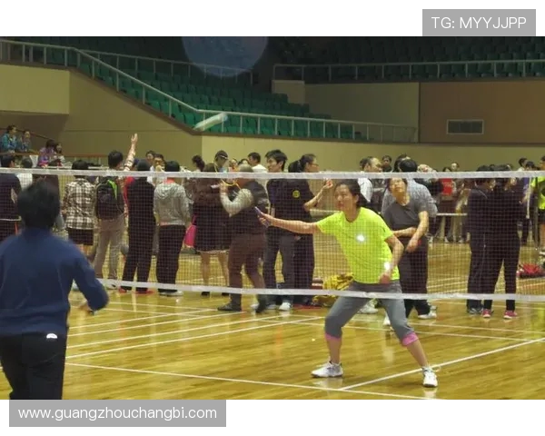 上海羽毛球队创历史新高耐力排名引发广泛关注与讨论