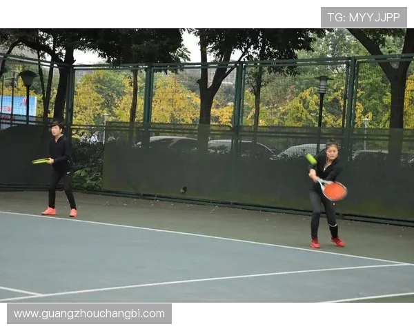 北京网球队比赛经验深度对比与分析探讨